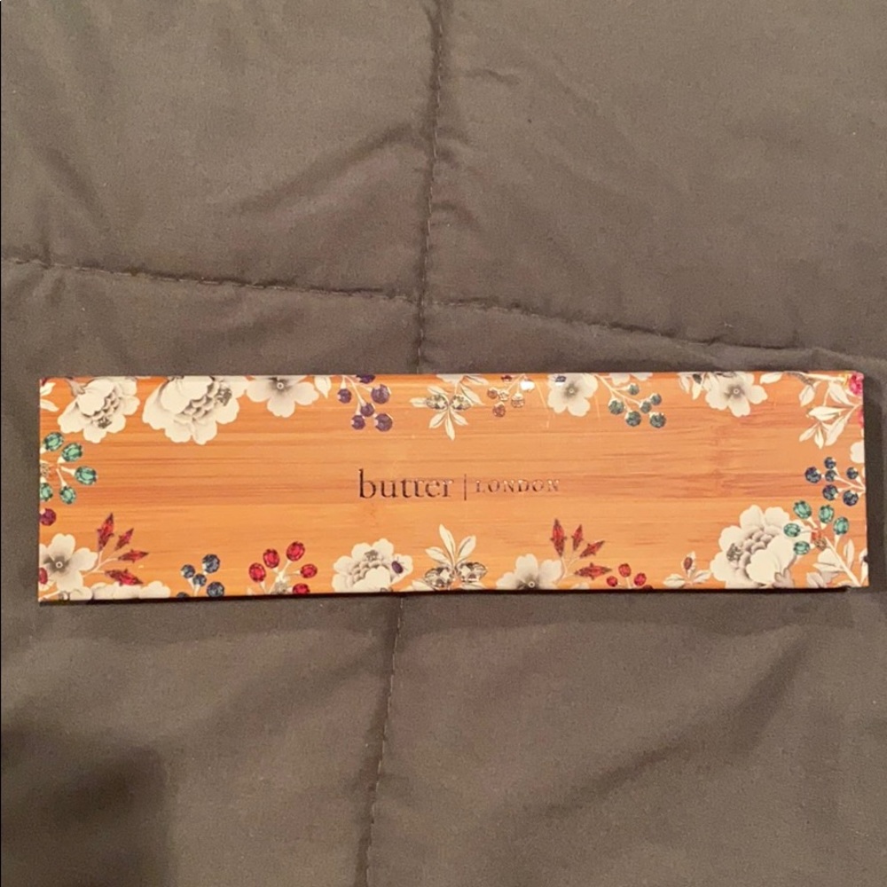 Butter London - natural goddess pallete